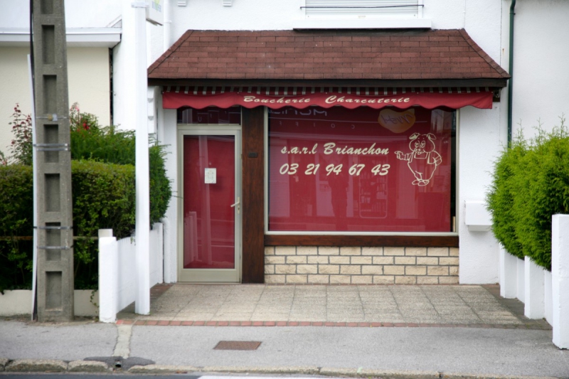 vitrine-LE BAR SUR LOUP-min_france_frankreich_commerce_frankrijk_francia_delicatessen_butchery_charcuterie-424328